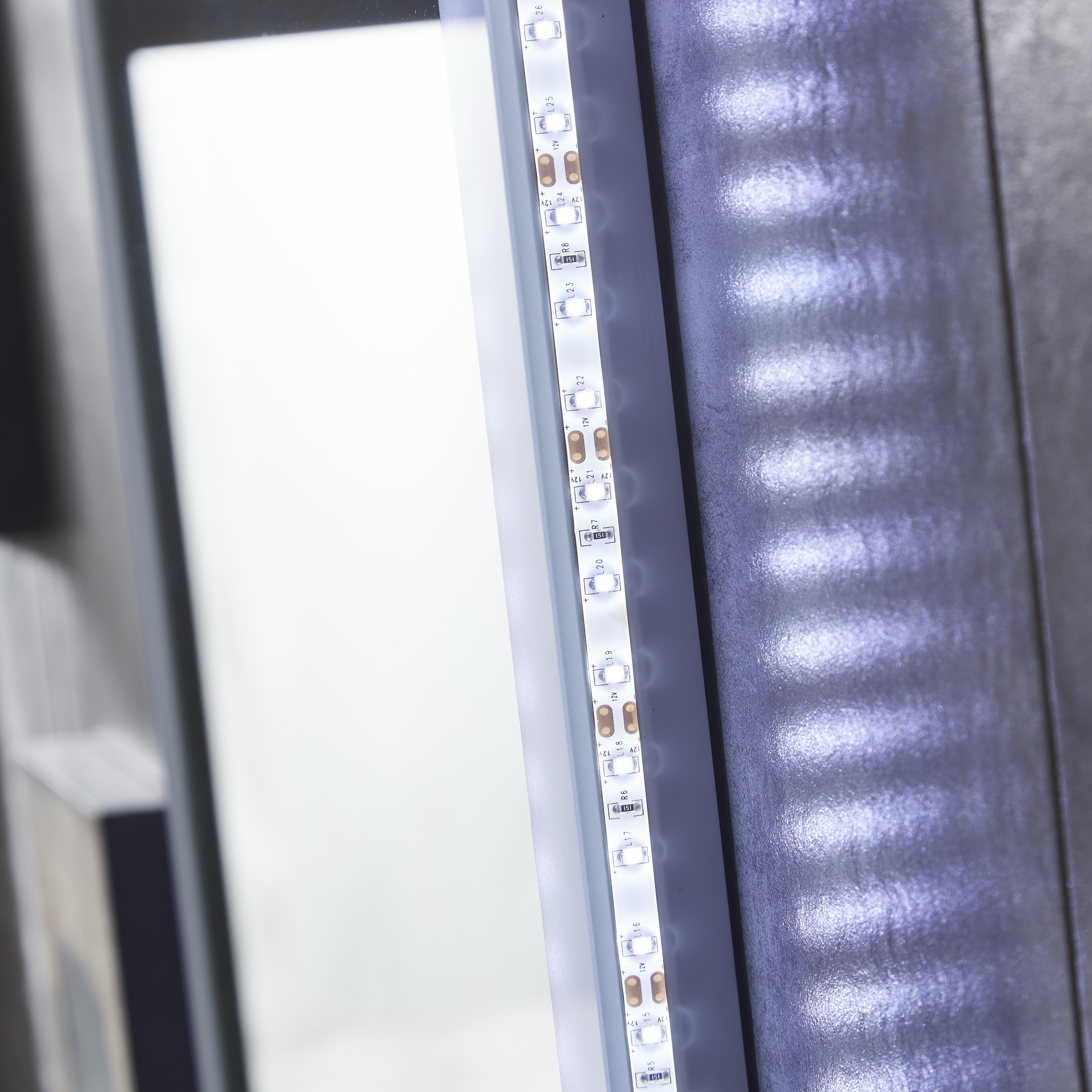 Europäische Norm IP44 Badezimmer-LED-Spiegel mit Licht ...