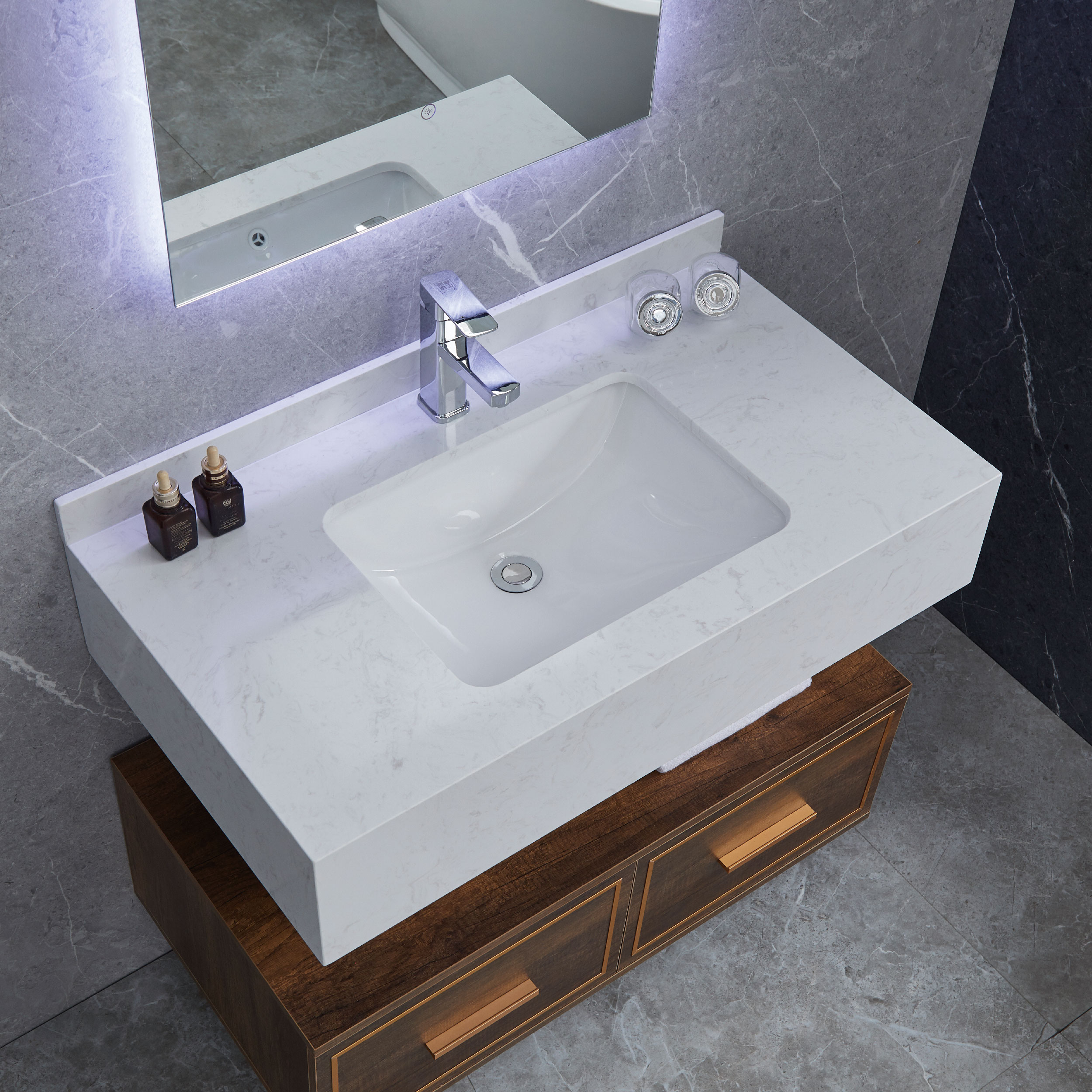 Orange Brown Badezimmerschränke Zwei separate Waschtische - Kaufen Sie